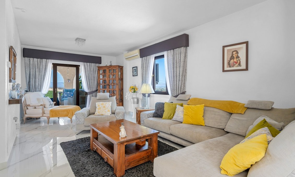 Resale - Villa -
Almoradí - Inland