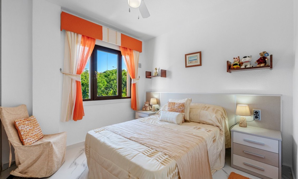 Resale - Villa -
Almoradí - Inland