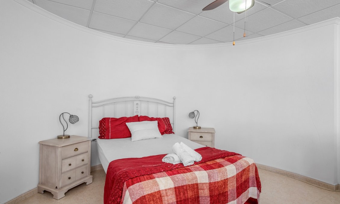 Resale - Villa -
Almoradí - Inland