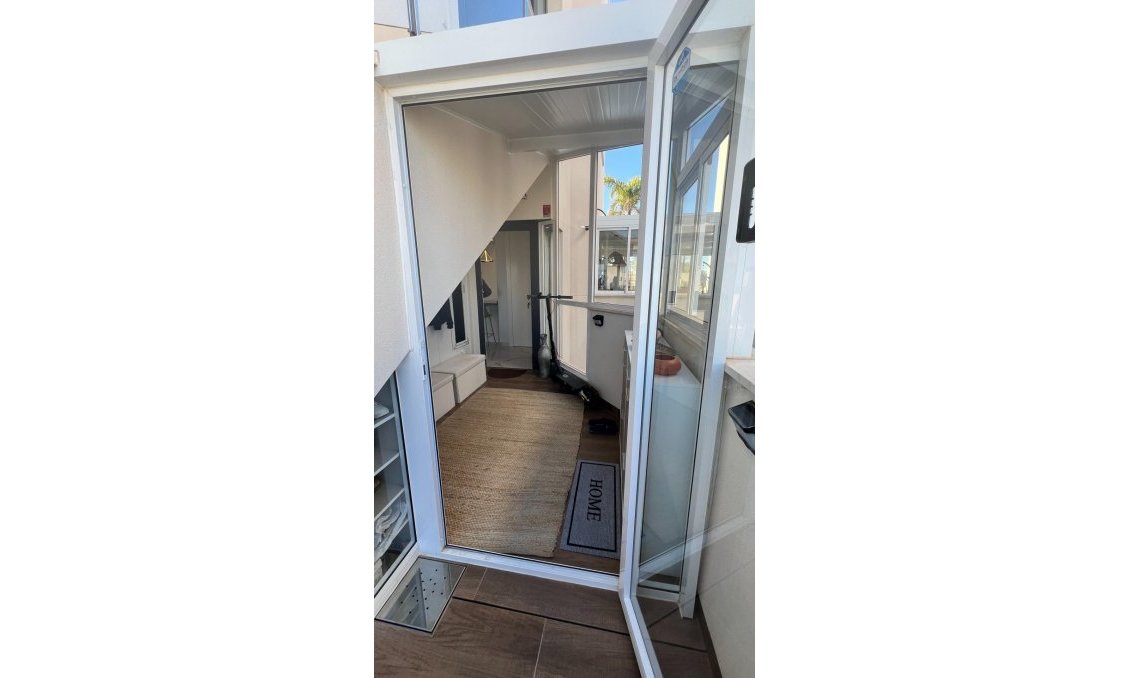 Resale - Apartment -
San Miguel de Salinas - Bellavista