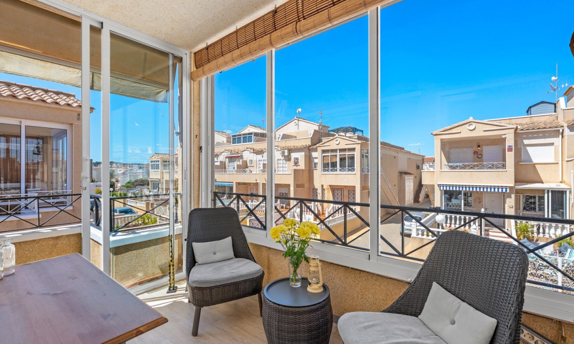 Resale - Bungalow -
Orihuela Costa - Costa Blanca