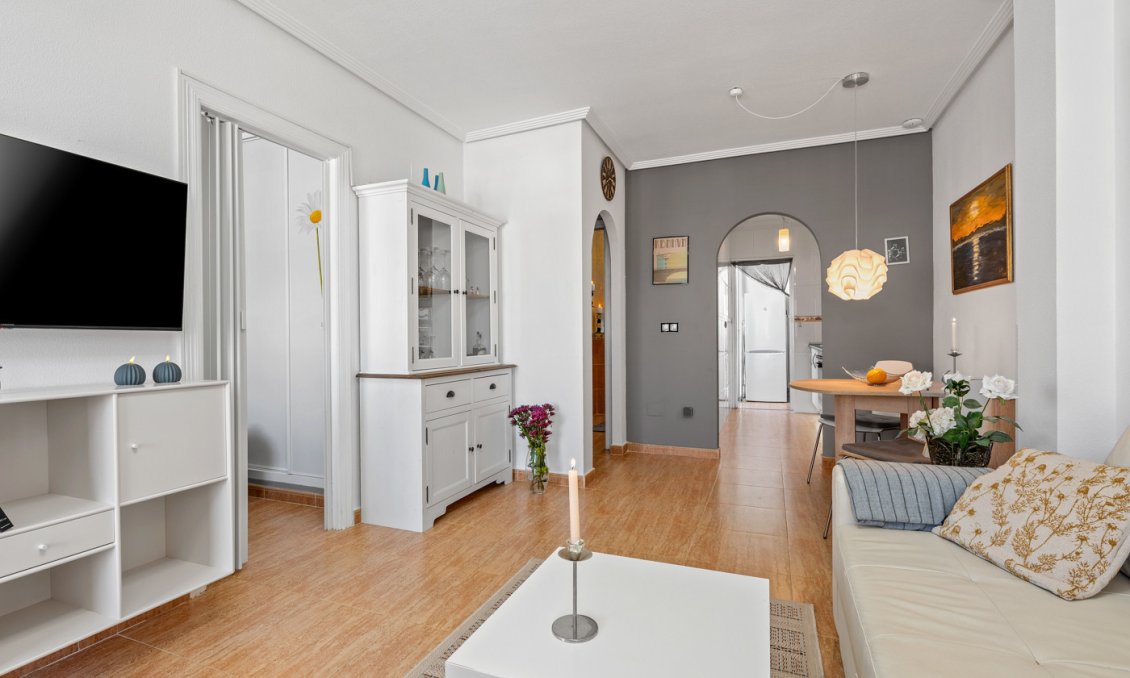 Resale - Bungalow -
Orihuela Costa - Costa Blanca