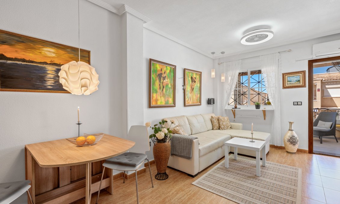 Resale - Bungalow -
Orihuela Costa - Costa Blanca