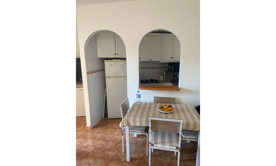 Resale - Apartment -
Torrevieja - Centro