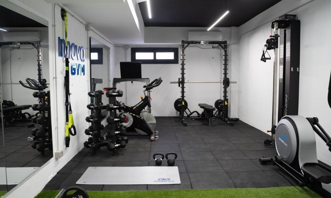 Neue Gebäude - Bungalow -
Pilar de la Horadada - pueblo