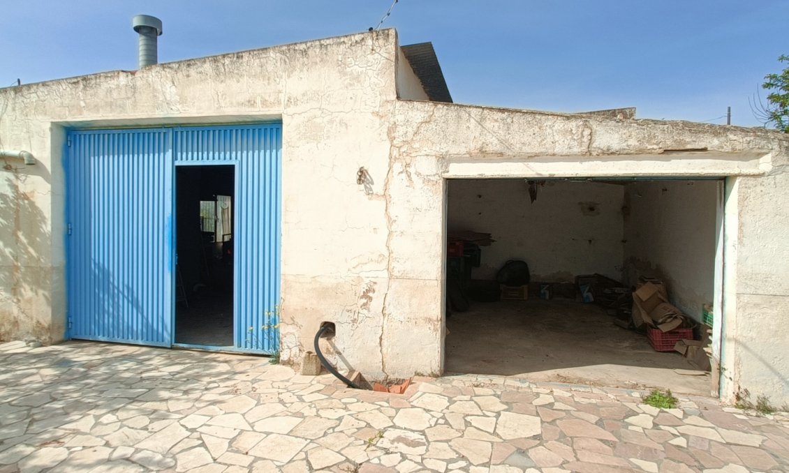 Segunda mano - Villa -
La Romana - Inland