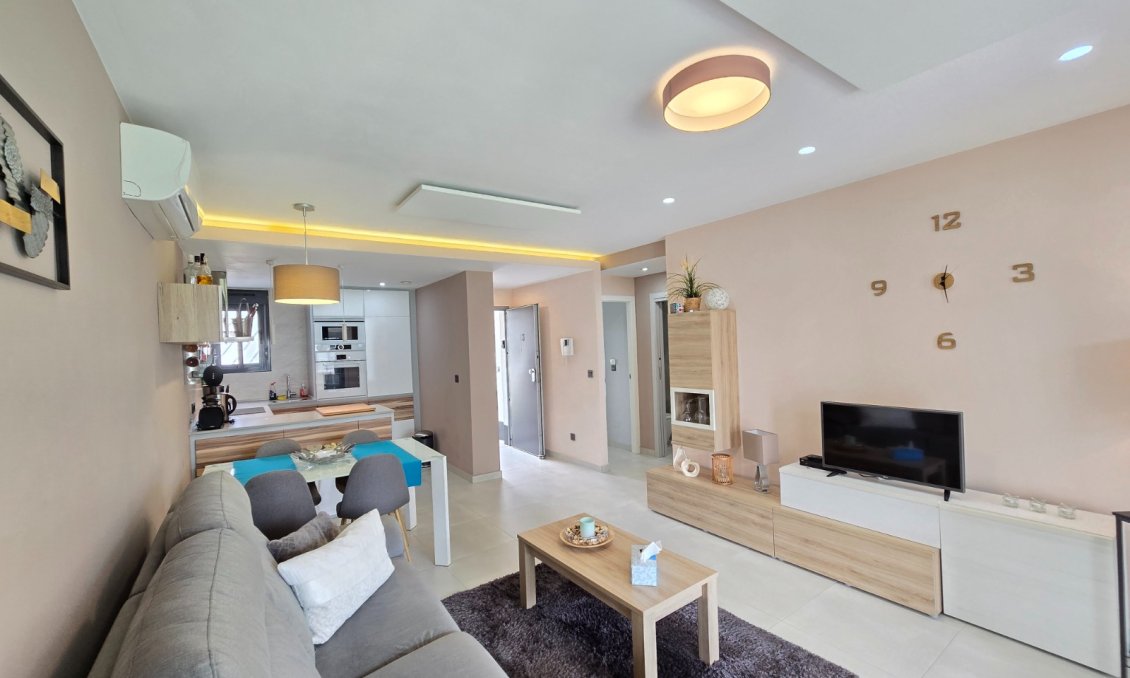 Revânzare - Apartament -
Orihuela Costa - Costa Blanca