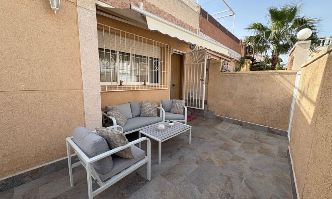 Segunda mano - Bungalow -
Torrevieja - Costa Blanca
