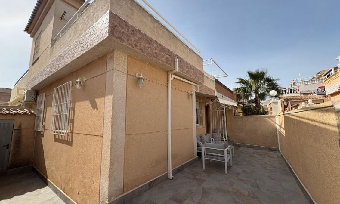 Segunda mano - Bungalow -
Torrevieja - Costa Blanca