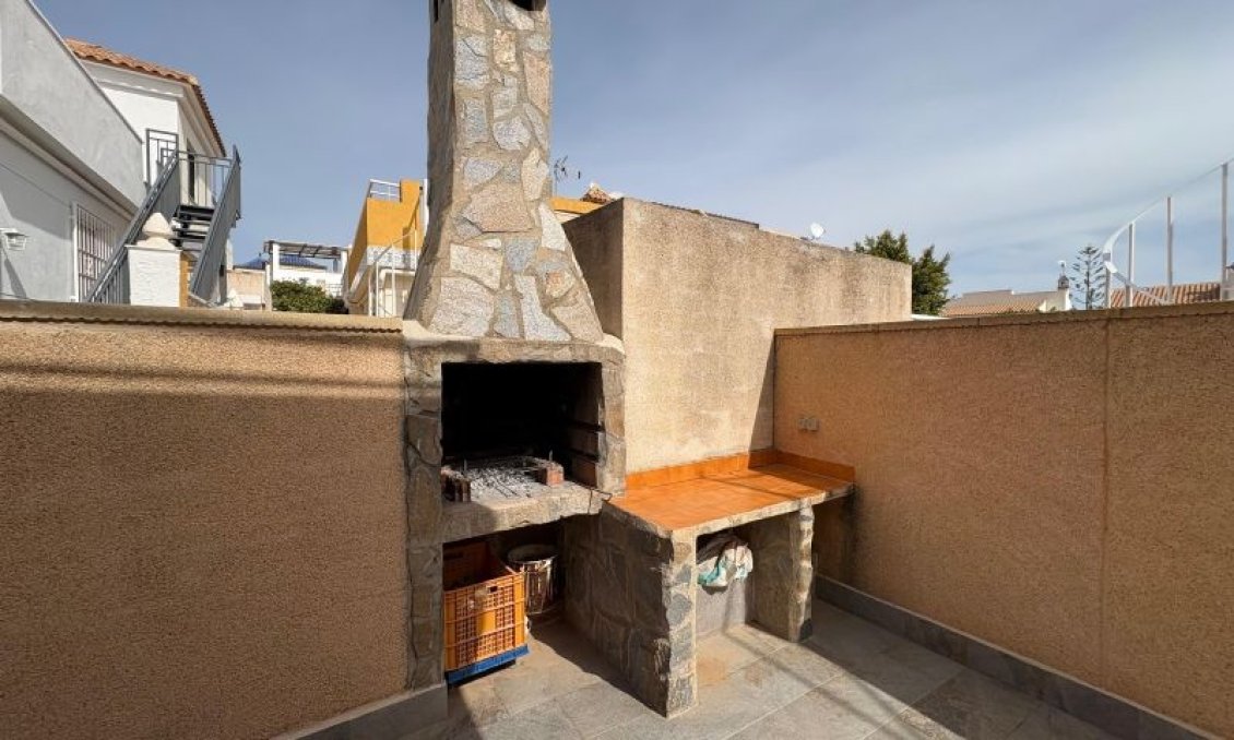 Segunda mano - Bungalow -
Torrevieja - Costa Blanca