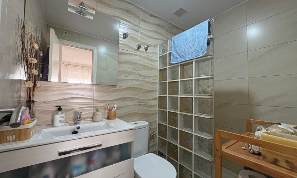 Segunda mano - Bungalow -
Torrevieja - Costa Blanca