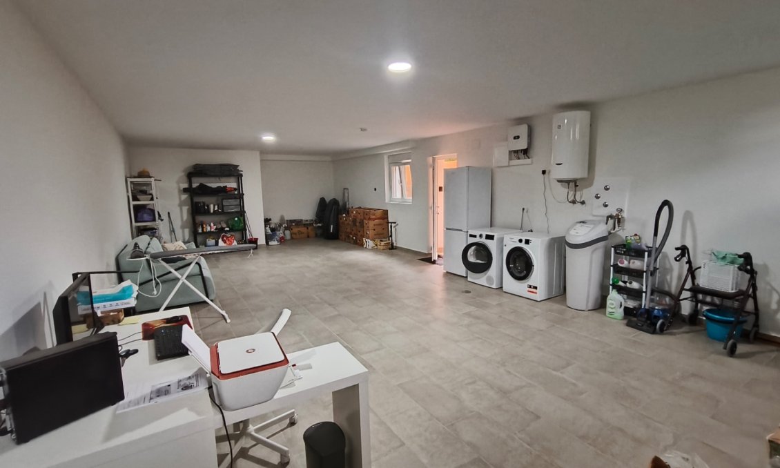 Segunda mano - Villa -
La Romana - Inland