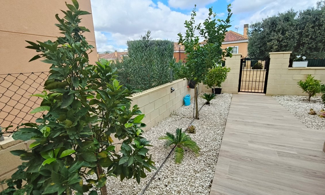 Segunda mano - Villa -
La Romana - Inland