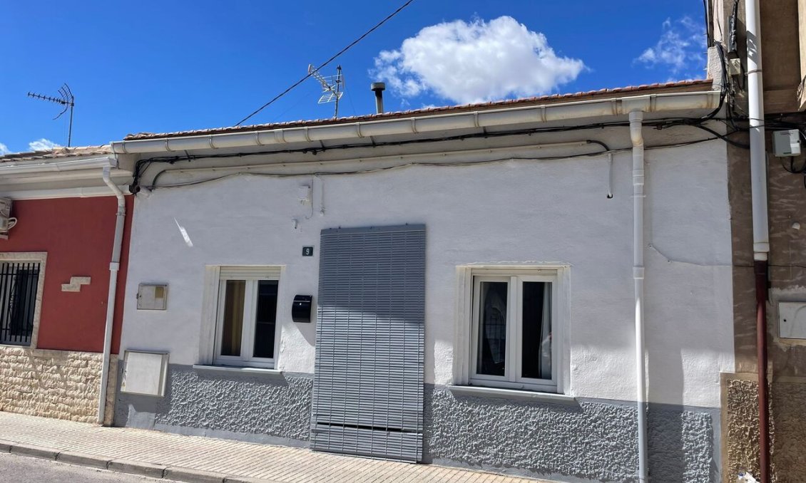 Resale - Town House -
Pinoso - Inland