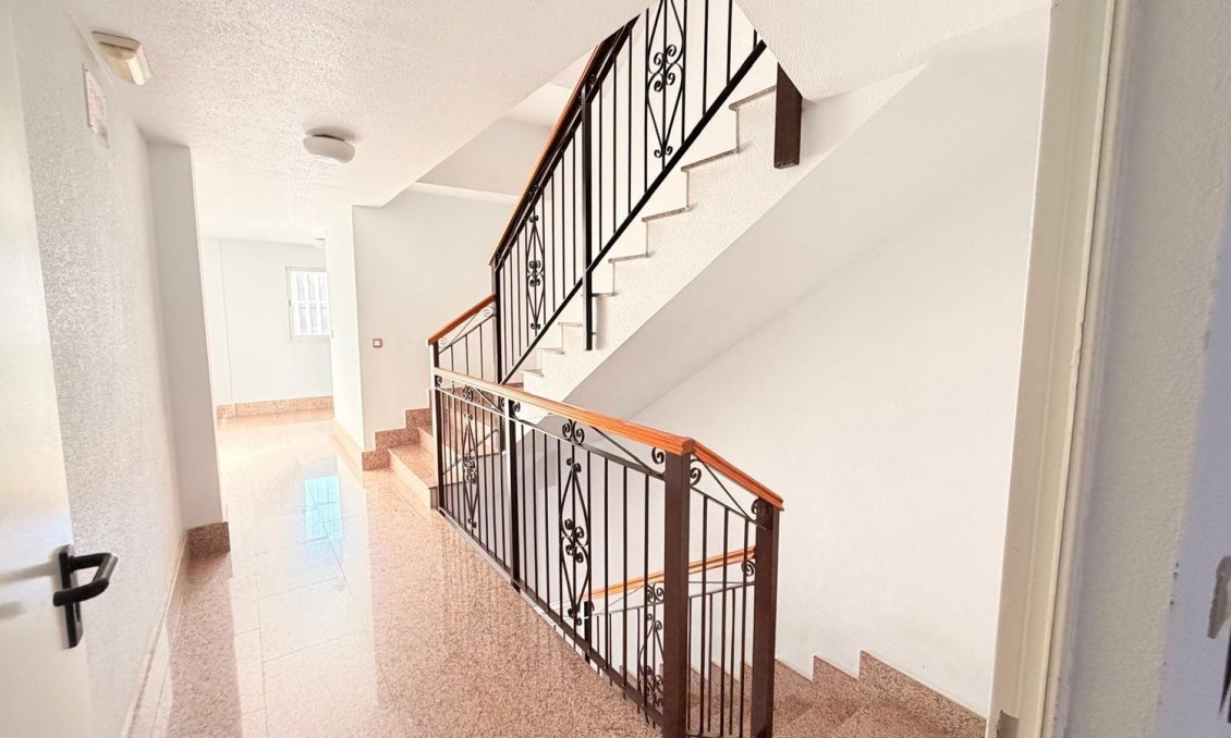 Segunda mano - Apartamento -
Los Alcazares - Los Narejos-punta Calera