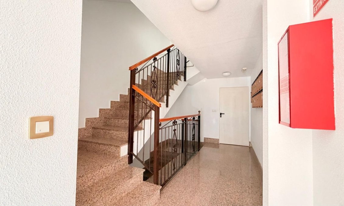 Segunda mano - Apartamento -
Los Alcazares - Los Narejos-punta Calera