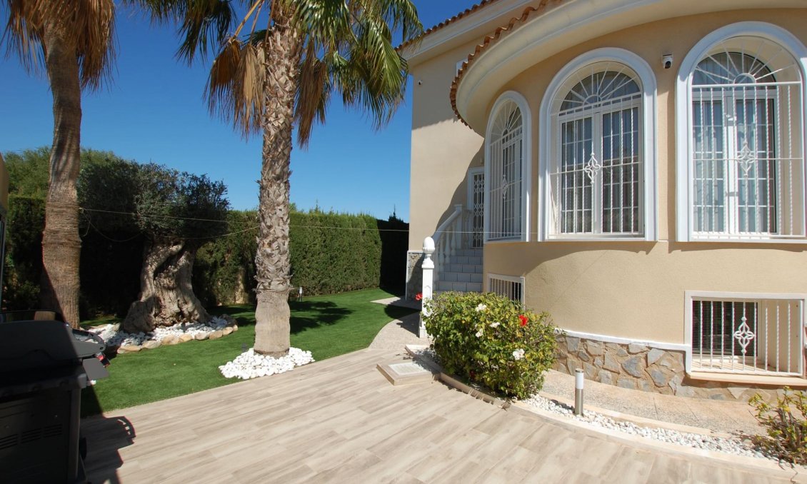 Segunda mano - Villa -
Ciudad Quesada - Costa Blanca