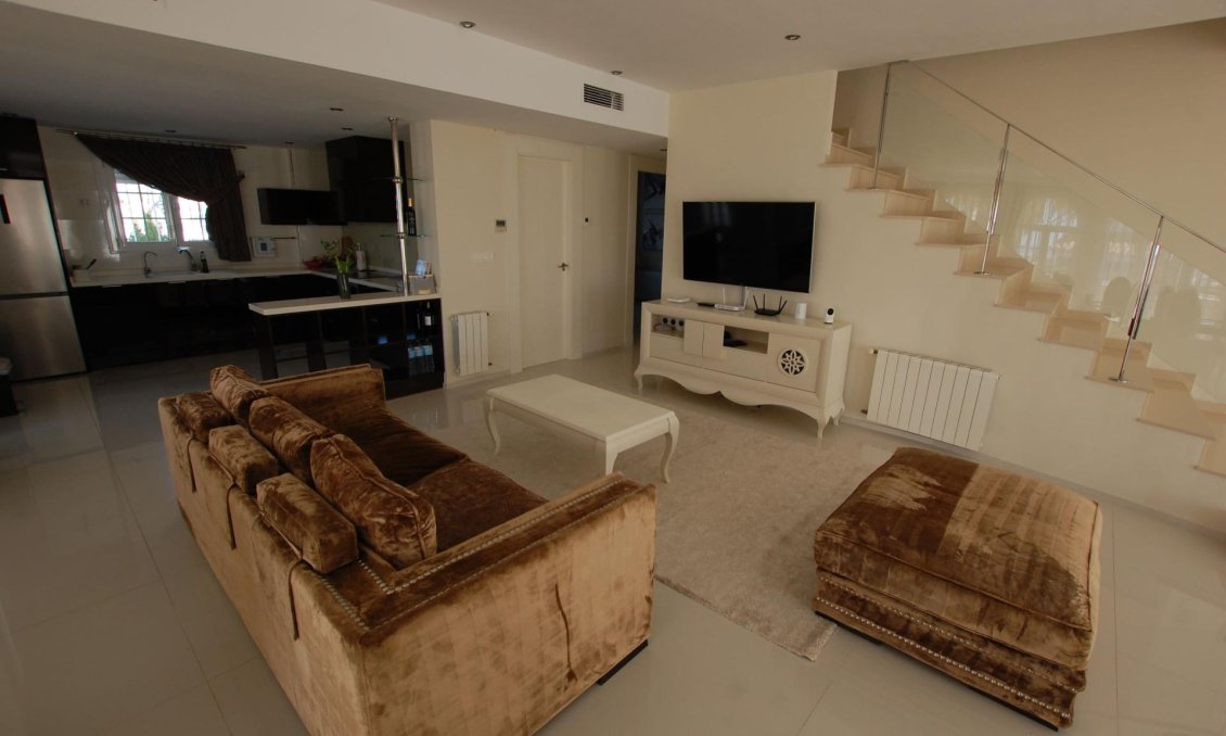 Segunda mano - Villa -
Ciudad Quesada - Costa Blanca