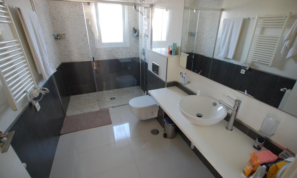 Segunda mano - Villa -
Ciudad Quesada - Costa Blanca