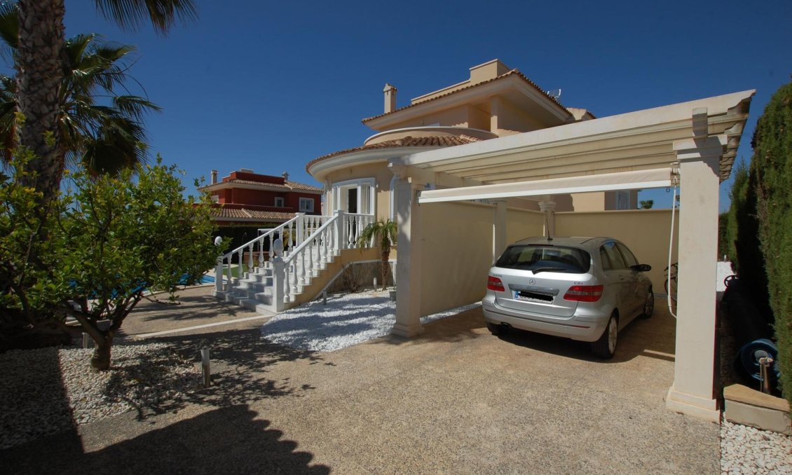 Segunda mano - Villa -
Ciudad Quesada - Costa Blanca