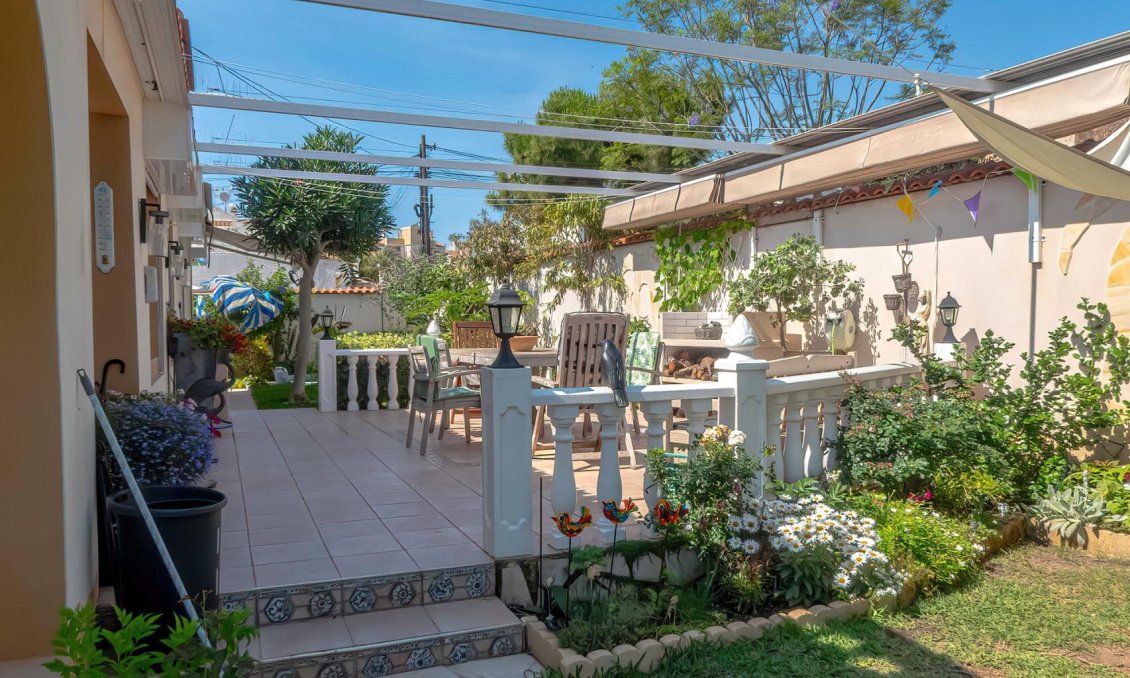 Segunda mano - Villa -
Torrevieja - Costa Blanca