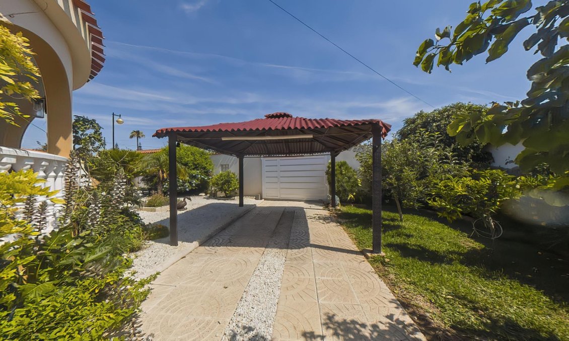 Segunda mano - Villa -
Torrevieja - Costa Blanca