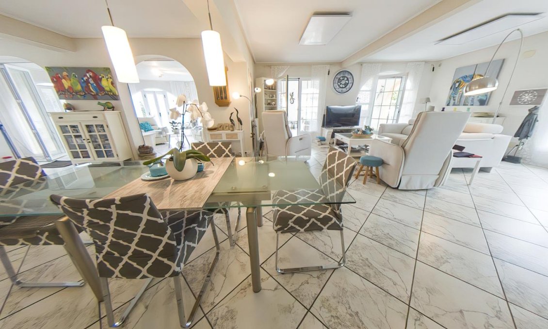 Segunda mano - Villa -
Torrevieja - Costa Blanca