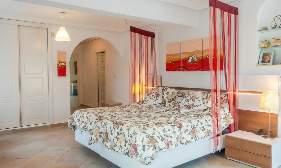 Segunda mano - Villa -
Torrevieja - Costa Blanca