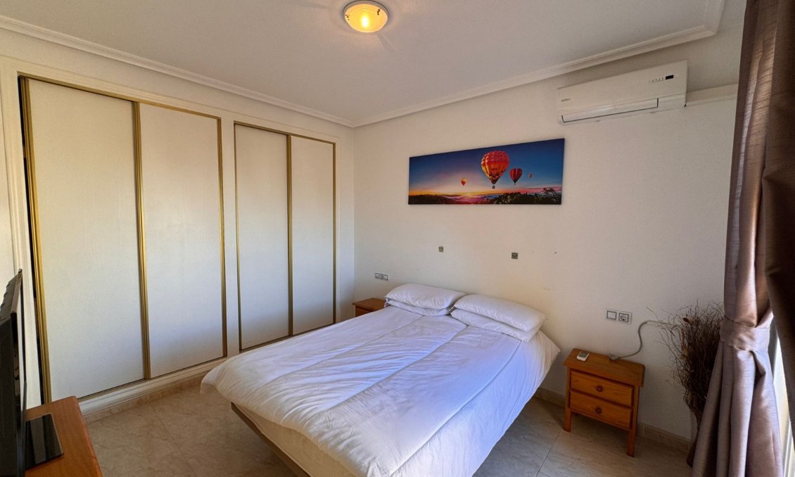 Wiederverkauf - Town House -
Campoamor - Costa Blanca