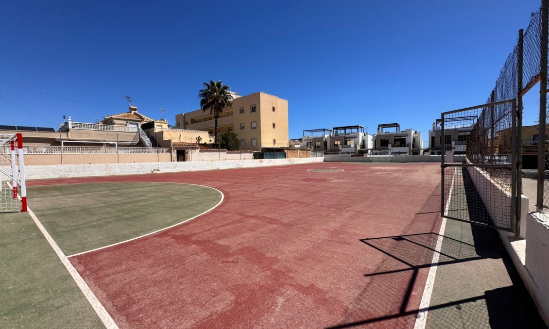 Wiederverkauf - Town House -
Campoamor - Costa Blanca