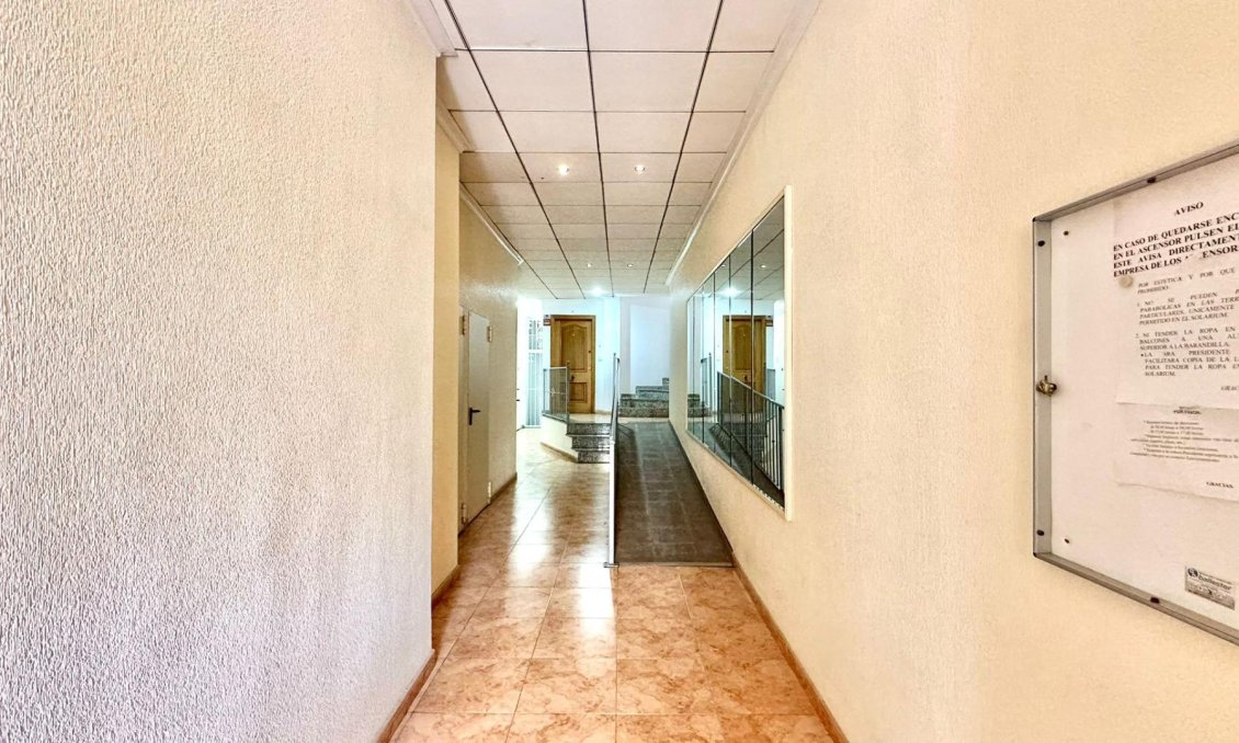 Wiederverkauf - Wohnung -
Torrevieja