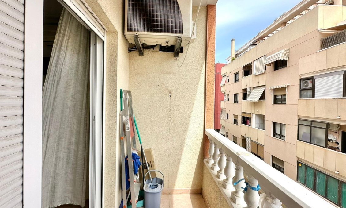 Wiederverkauf - Wohnung -
Torrevieja