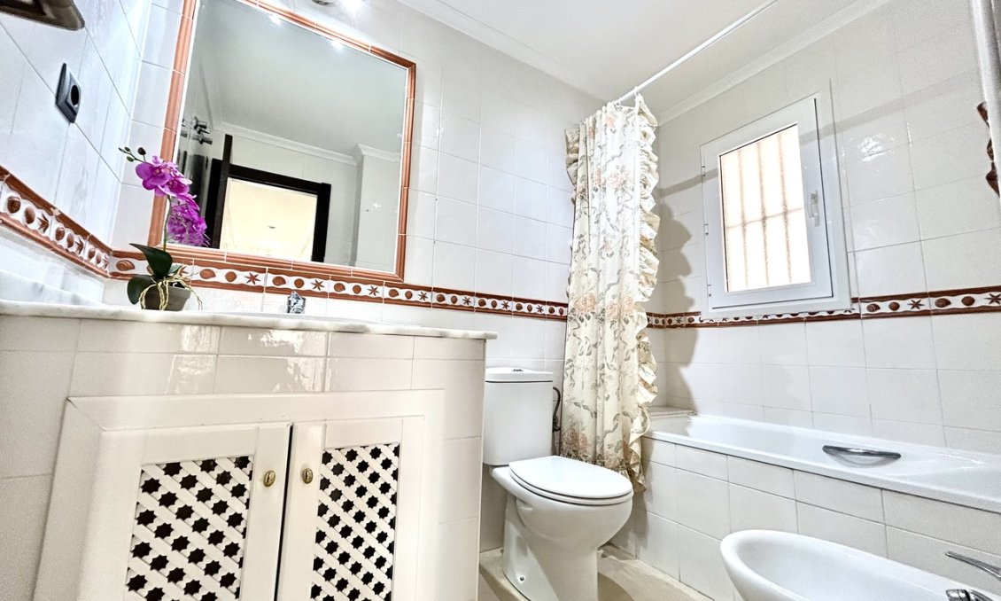 Wiederverkauf - Wohnung -
Villamartin - Costa Blanca