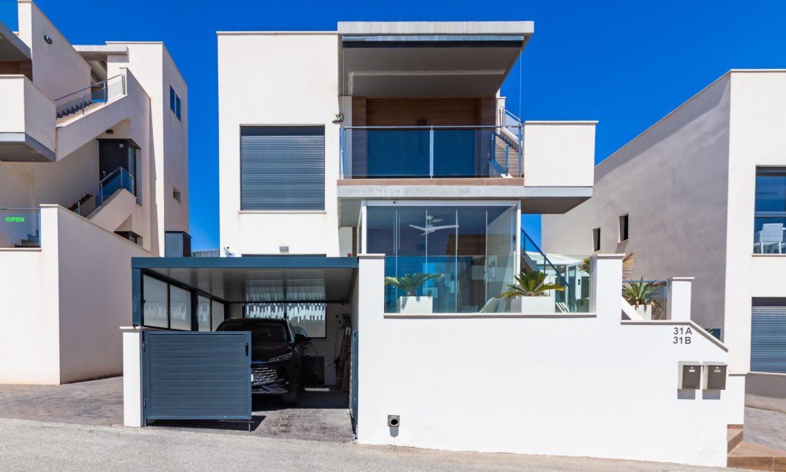 Resale - Apartment -
San Miguel de Salinas - Bellavista