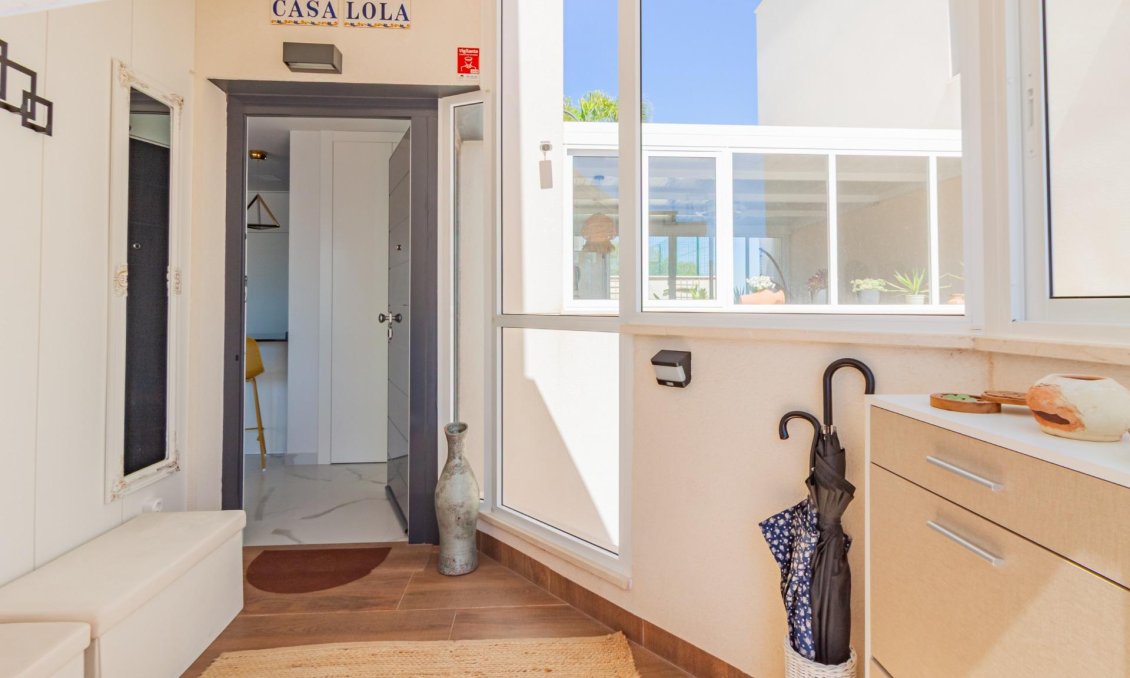 Resale - Apartment -
San Miguel de Salinas - Bellavista