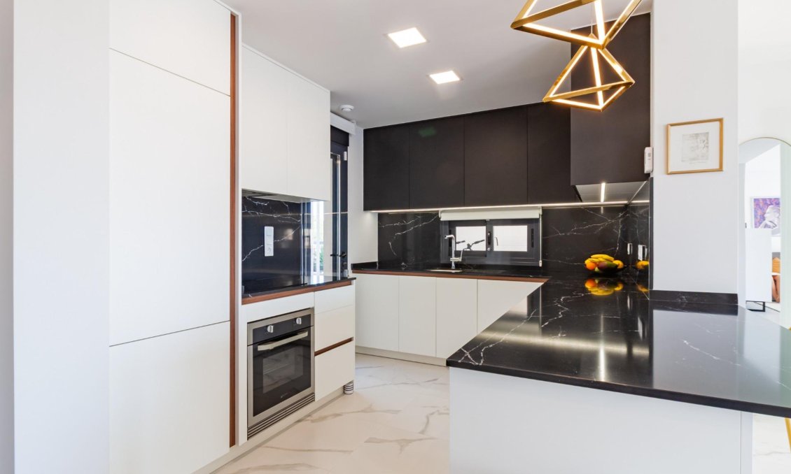 Resale - Apartment -
San Miguel de Salinas - Bellavista
