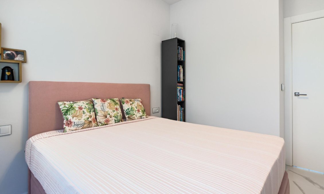 Resale - Apartment -
San Miguel de Salinas - Bellavista