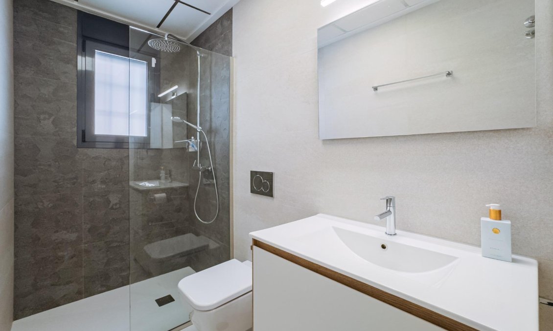 Resale - Apartment -
San Miguel de Salinas - Bellavista