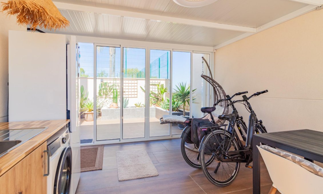 Resale - Apartment -
San Miguel de Salinas - Bellavista