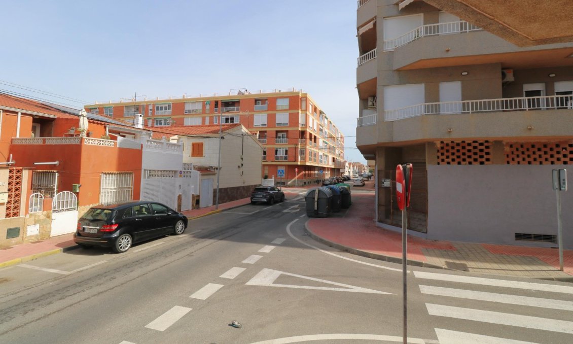 Wiederverkauf - Wohnung -
Torrevieja - Playa De Los Naufragos