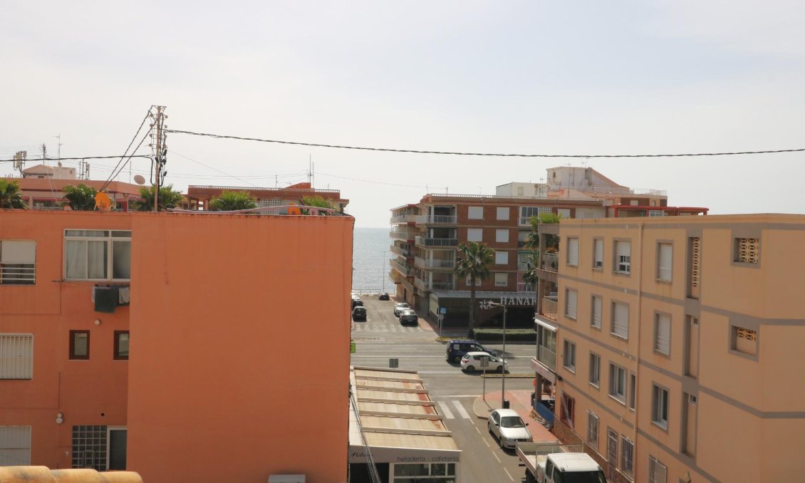 Wiederverkauf - Wohnung -
Torrevieja - Playa De Los Naufragos