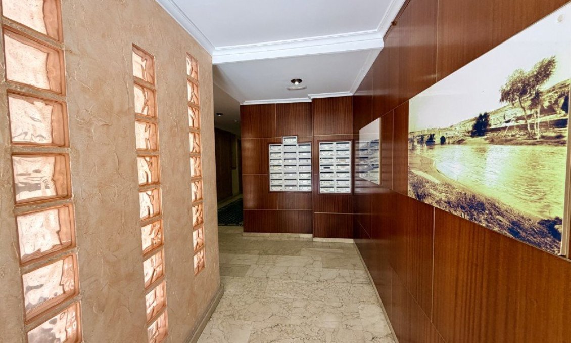 Wiederverkauf - Wohnung -
Guardamar del Segura - Costa Blanca