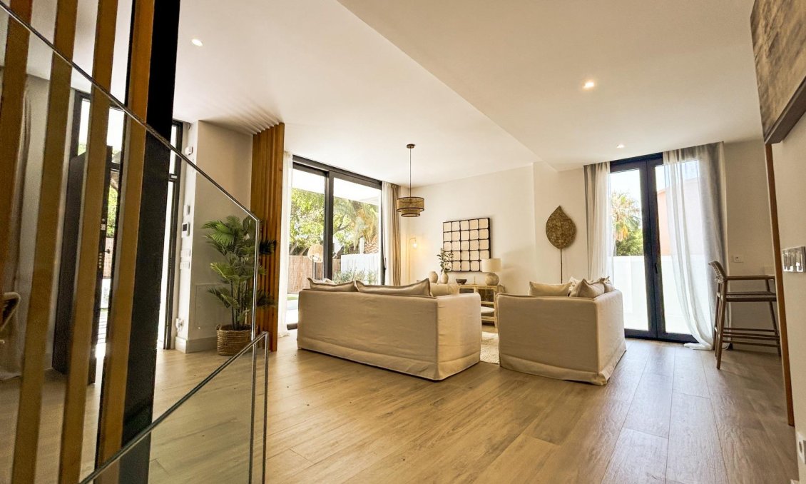 New Build - Town House -
Málaga - El Limonar