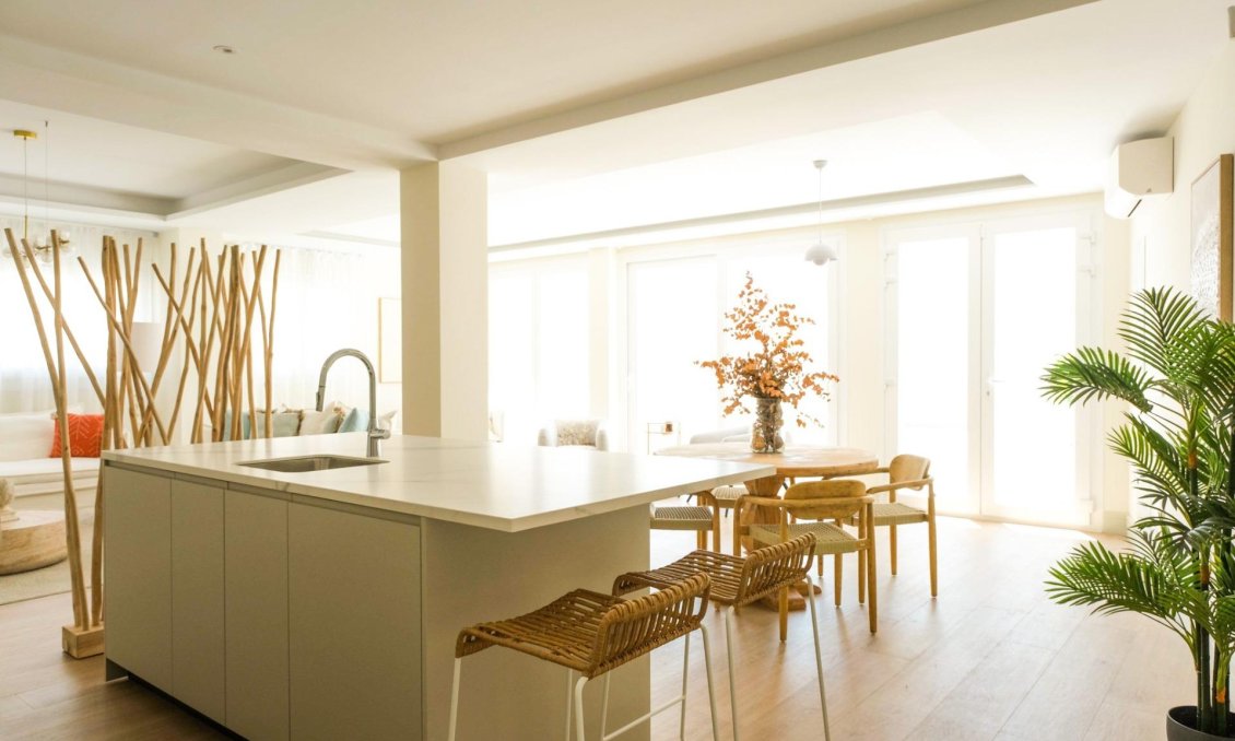 Neue Gebäude - Wohnung -
Málaga - Playa de la Malagueta