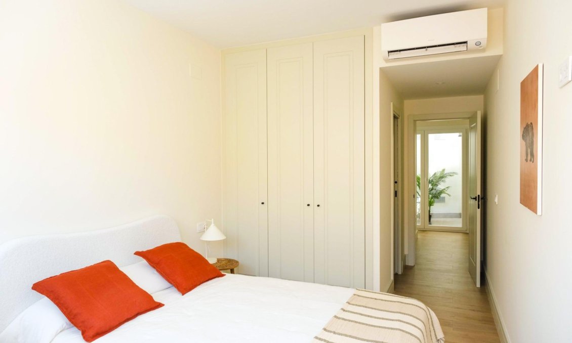 Neue Gebäude - Wohnung -
Málaga - Playa de la Malagueta