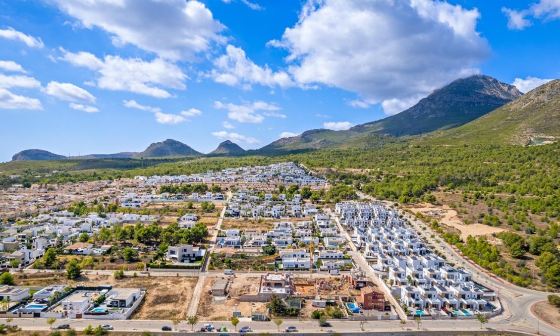 Obra nueva - Villa -
Polop - Novapolop