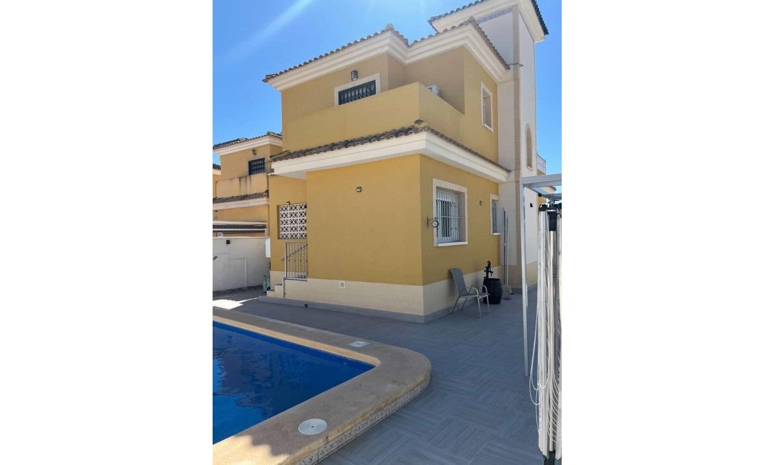 Wiederverkauf - Villa -
Algorfa - Costa Blanca Sur