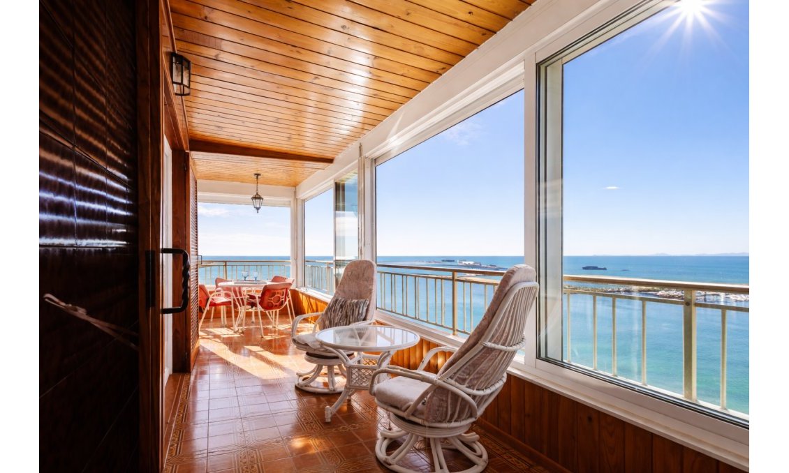 Wiederverkauf - Wohnung -
Torrevieja - Costa Blanca