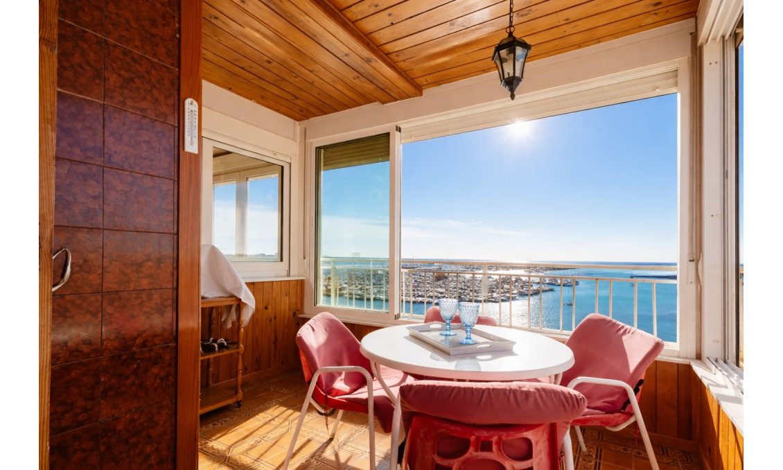 Wiederverkauf - Wohnung -
Torrevieja - Costa Blanca