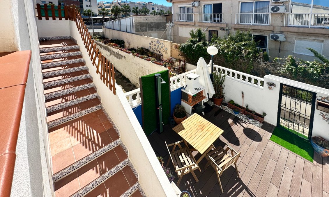 Wiederverkauf - Bungalow -
Orihuela Costa - Costa Blanca